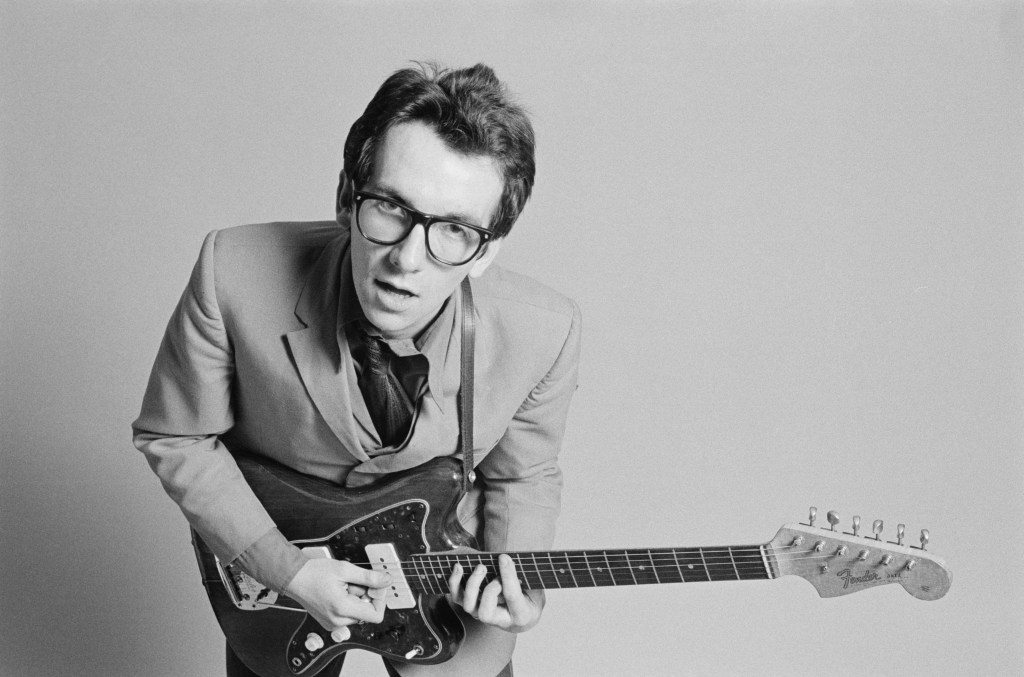 Radio, Radio! Elvis Costello’s Best!